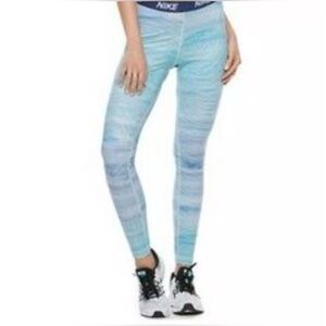 Nike Women's dri fit Leggings size small